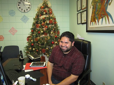 Luis and the Christmas tree